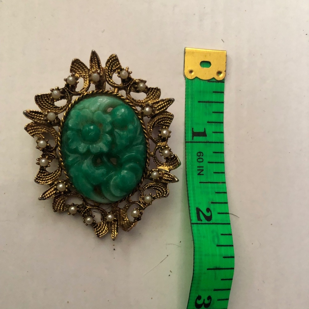 Vintage green brooch